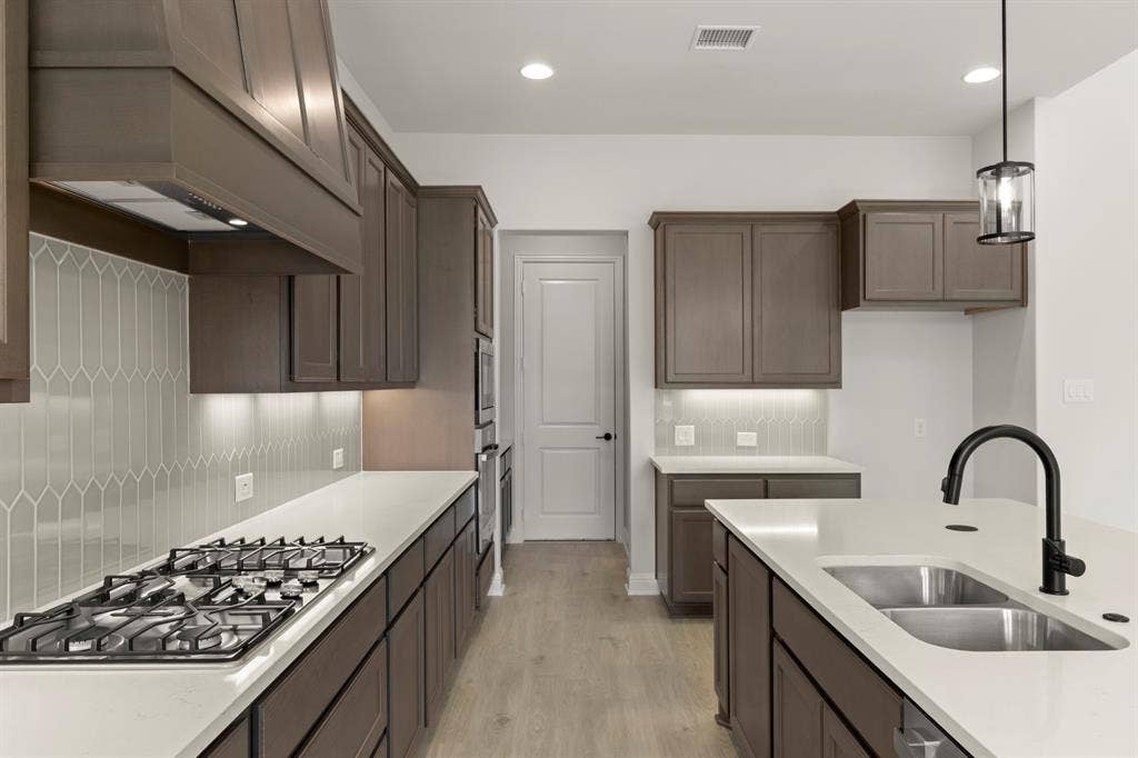 2129 Wickersham Road, Rockwall, TX 75087 13. 2129 Wickersham - Kitchen (3)