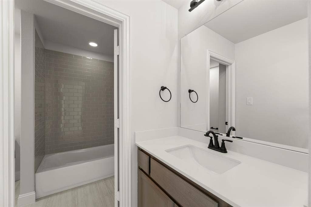 2129 Wickersham Road, Rockwall, TX 75087 24. 2129 Wickersham - 3RD Bath