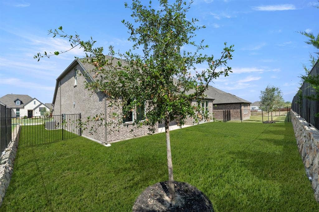 2129 Wickersham Road, Rockwall, TX 75087 28. 2129 Wickersham - Back (2)