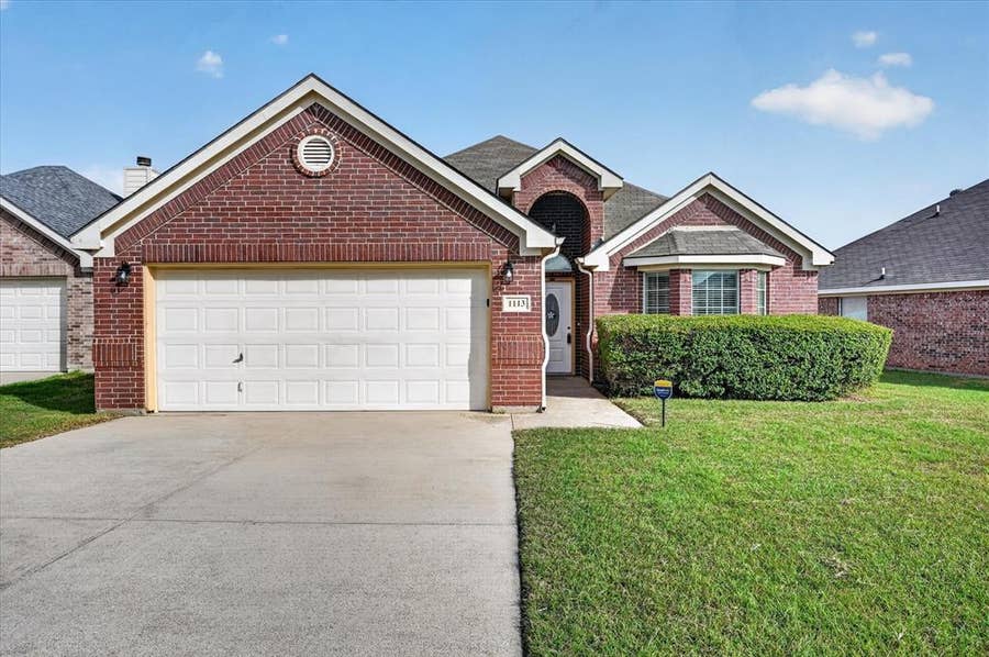 Property photo for 1113 Manhassett Court, Fort Worth, TX