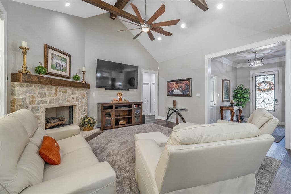 14486 Meadow Glen, Lindale, TX 75771 Vaulted ceiling with exposed wood beams and recessed lighting