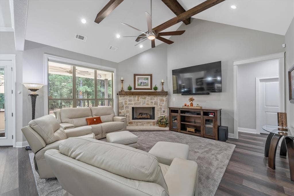 14486 Meadow Glen, Lindale, TX 75771 Vaulted ceiling with exposed wood beams and recessed lighting