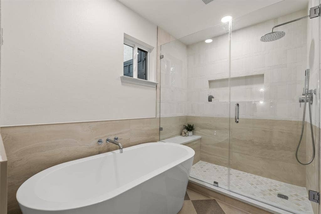 6530 Southpoint Drive, Dallas, TX 75248