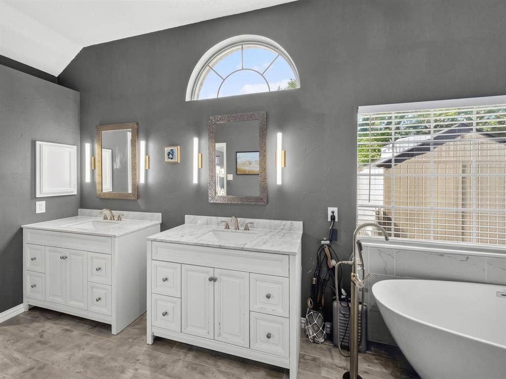 8304 Crystalwood Drive, Dallas, TX 75249 8304 Crystalwood Drive, Dallas, TX 75249