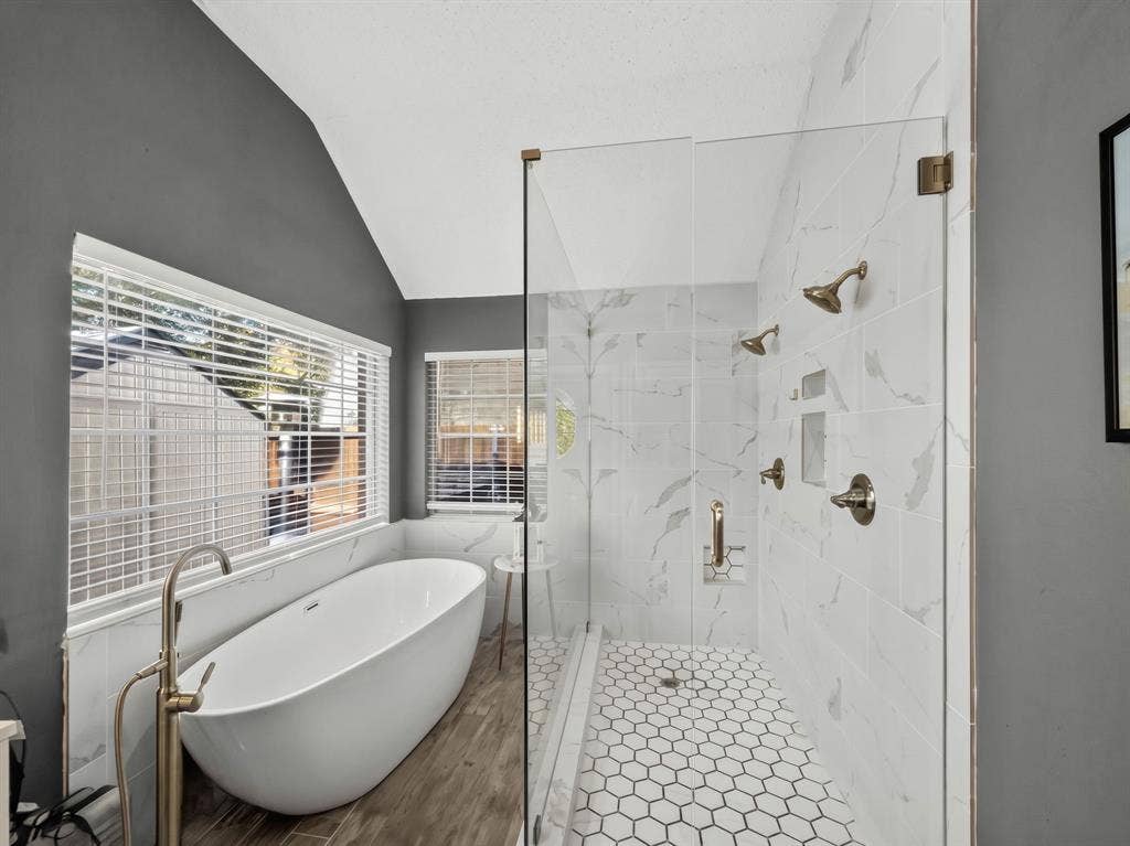 8304 Crystalwood Drive, Dallas, TX 75249 8304 Crystalwood Drive, Dallas, TX 75249