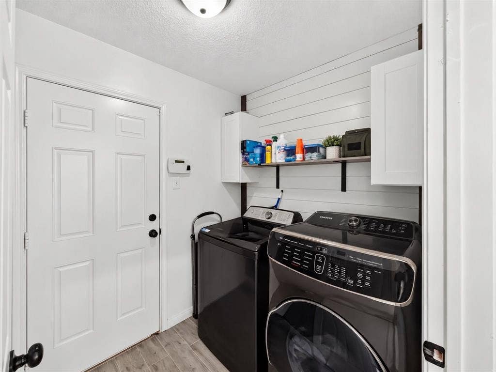 8304 Crystalwood Drive, Dallas, TX 75249 8304 Crystalwood Drive, Dallas, TX 75249