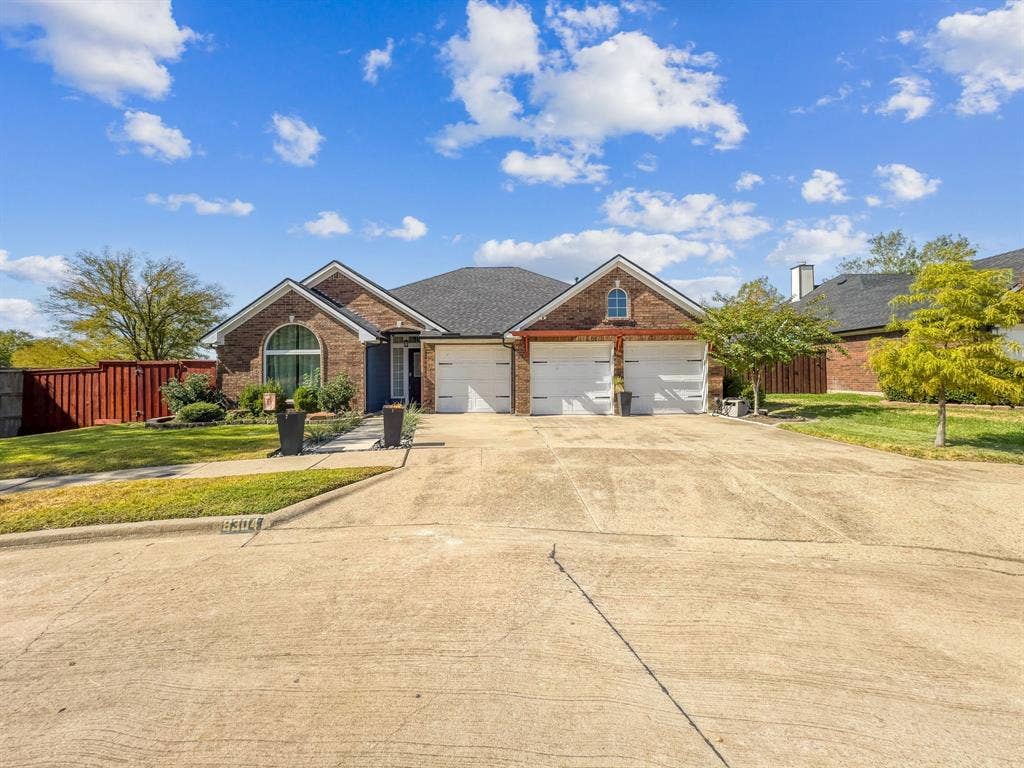 8304 Crystalwood Drive, Dallas, TX 75249 8304 Crystalwood Drive, Dallas, TX 75249