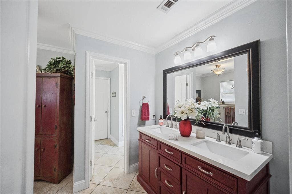 3220 Bandolino Lane, Plano, TX 75075 3220 Bandolino Lane, Plano, TX 75075