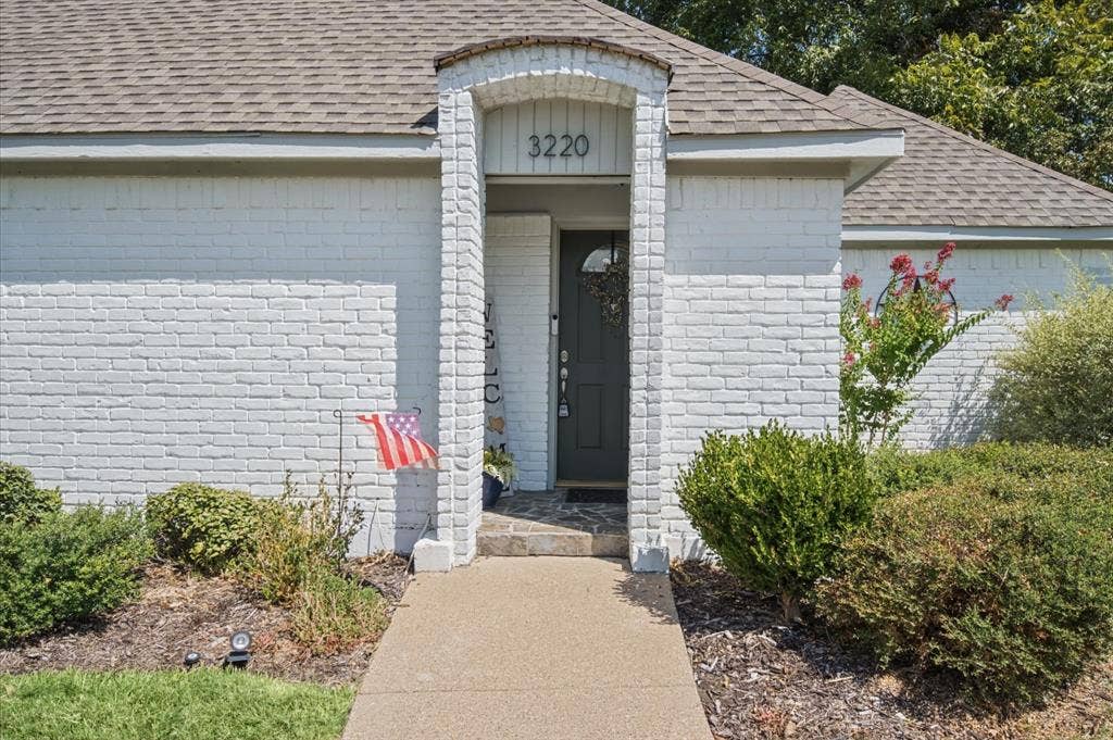 3220 Bandolino Lane, Plano, TX 75075 3220 Bandolino Lane, Plano, TX 75075