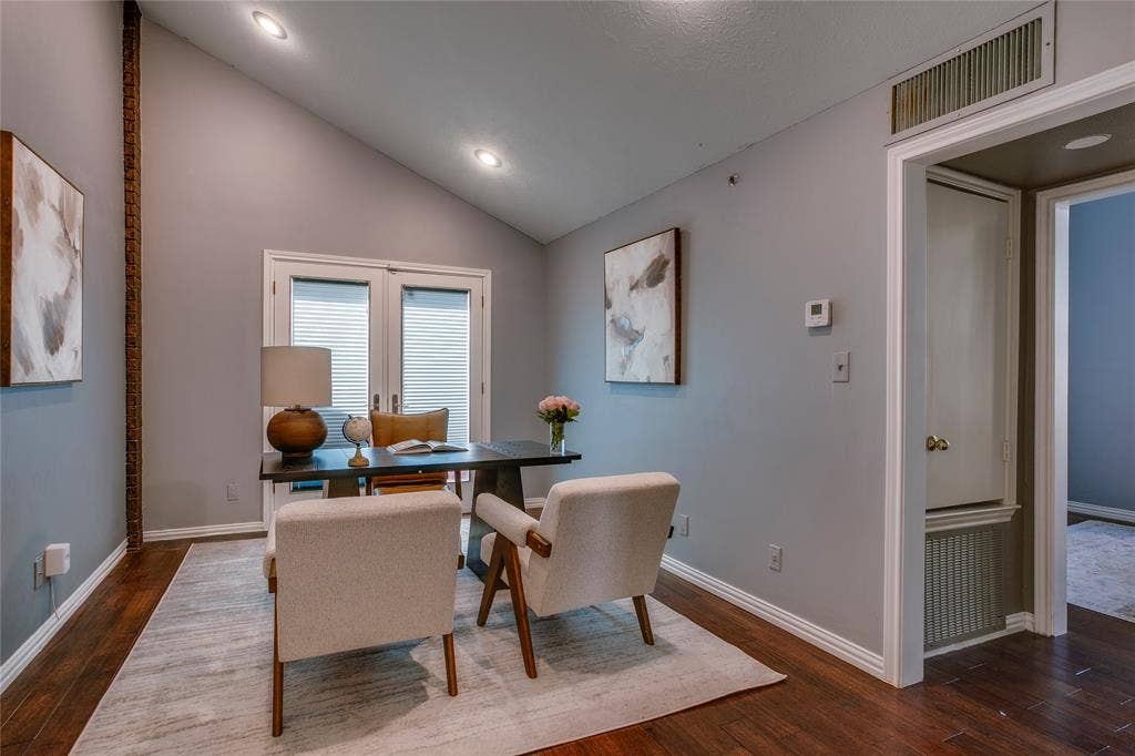 3228 San Jacinto Street, Dallas, TX 75204 3228 San Jacinto Street, Dallas, TX 75204