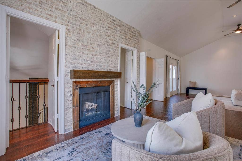 3228 San Jacinto Street, Dallas, TX 75204 3228 San Jacinto Street, Dallas, TX 75204