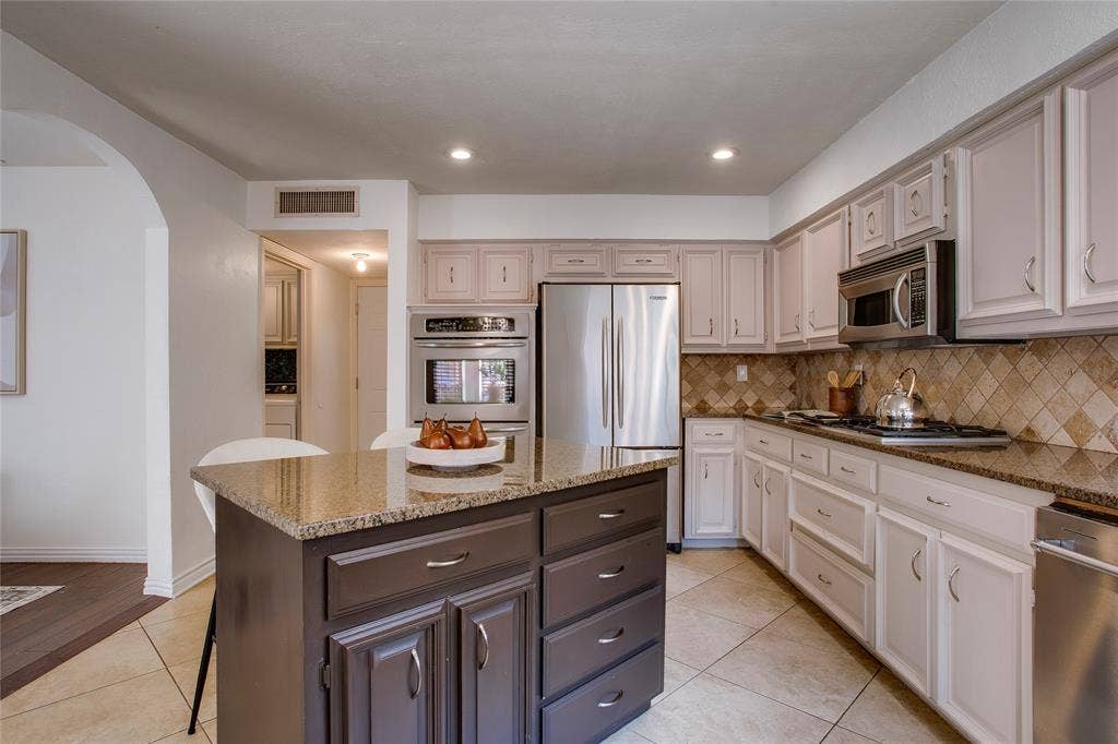 3228 San Jacinto Street, Dallas, TX 75204 3228 San Jacinto Street, Dallas, TX 75204