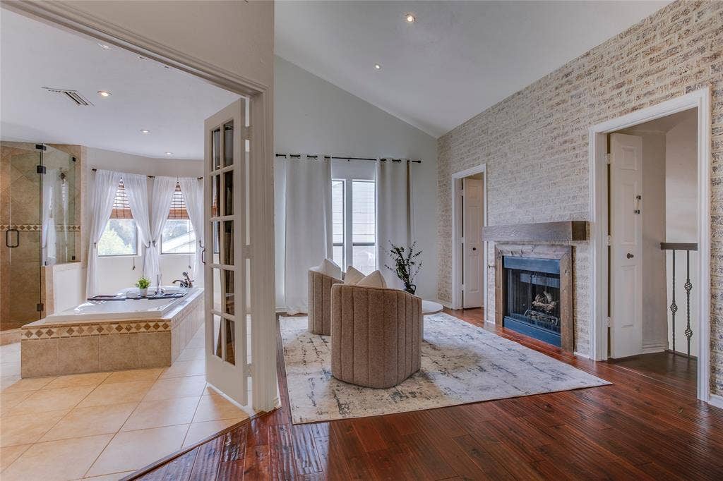 3228 San Jacinto Street, Dallas, TX 75204 3228 San Jacinto Street, Dallas, TX 75204