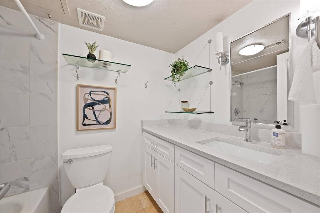 4003 Gilbert Avenue, #10, Dallas, TX 75219 4003 Gilbert Avenue, #10, Dallas, TX 75219