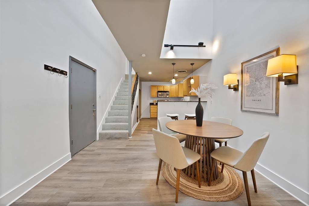 4003 Gilbert Avenue, #10, Dallas, TX 75219 4003 Gilbert Avenue, #10, Dallas, TX 75219