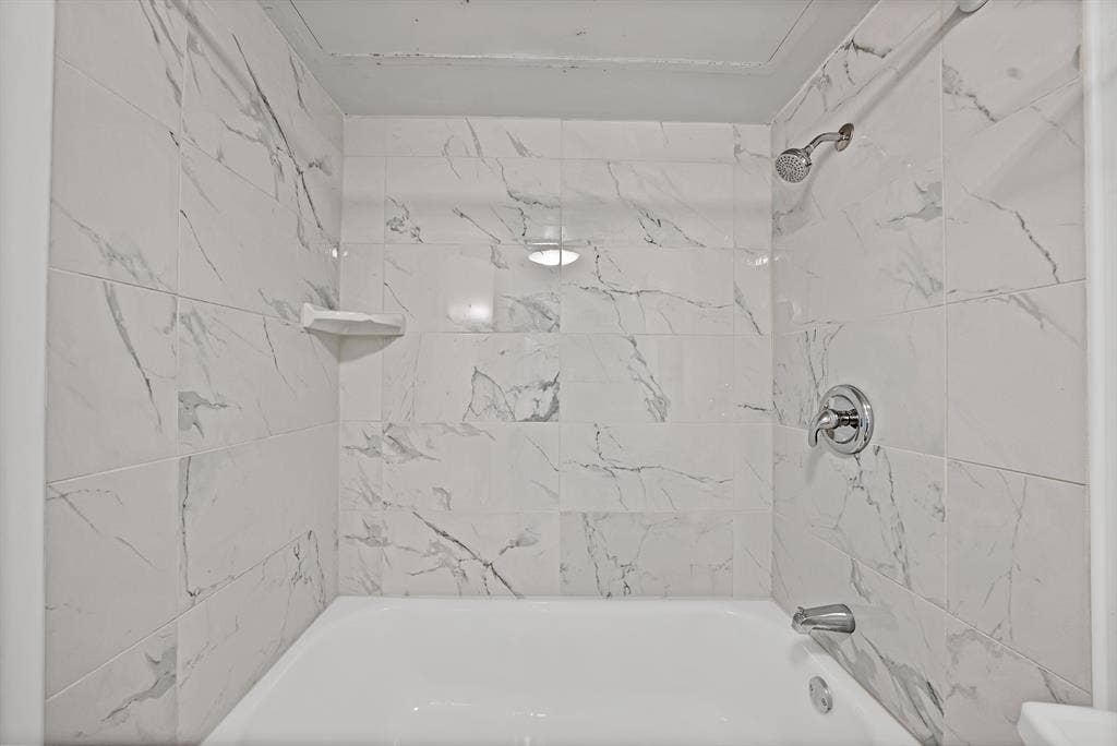4003 Gilbert Avenue, #10, Dallas, TX 75219 4003 Gilbert Avenue, #10, Dallas, TX 75219