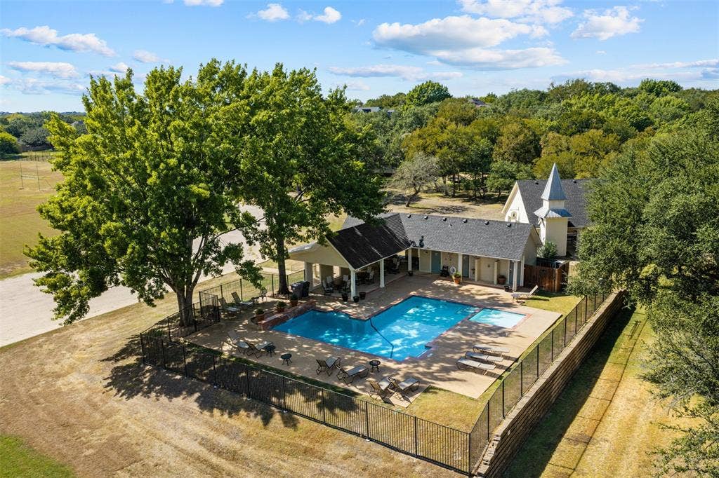 235 Settlers Creek Trail, Woodway, TX 76712 235 Settlers Creek Trail, Woodway, TX 76712