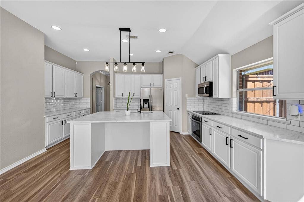 2503 Windgate Lane, Frisco, TX 75033 2503 Windgate Lane, Frisco, TX 75033