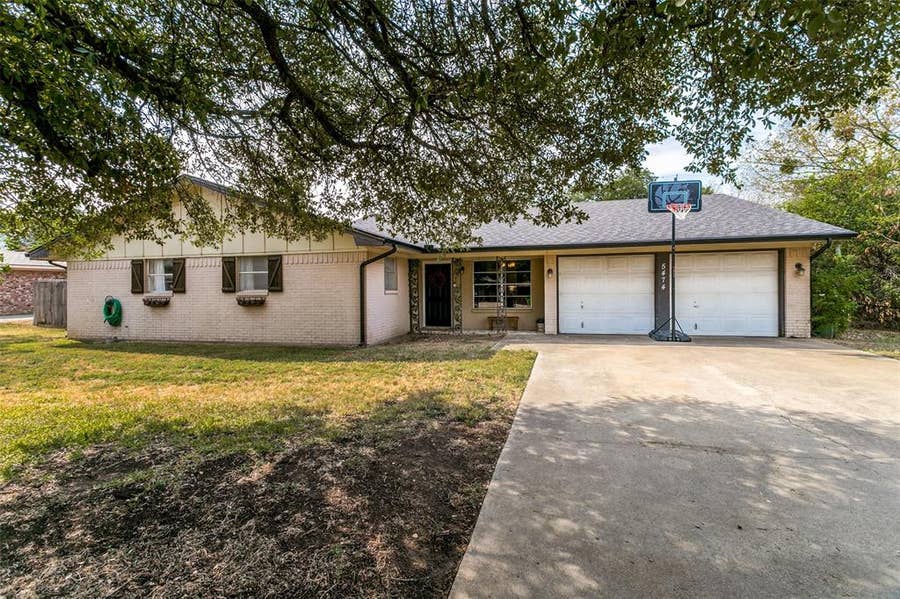 Property photo for 5474 Valley Drive, Fort Worth, TX