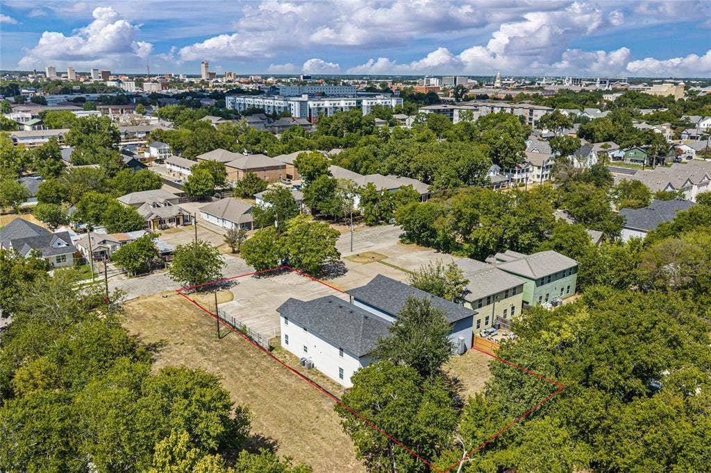 1312 Wood Avenue, #A,B,C,D, Waco, TX 76706 1312 Wood Avenue, #A,B,C,D, Waco, TX 76706