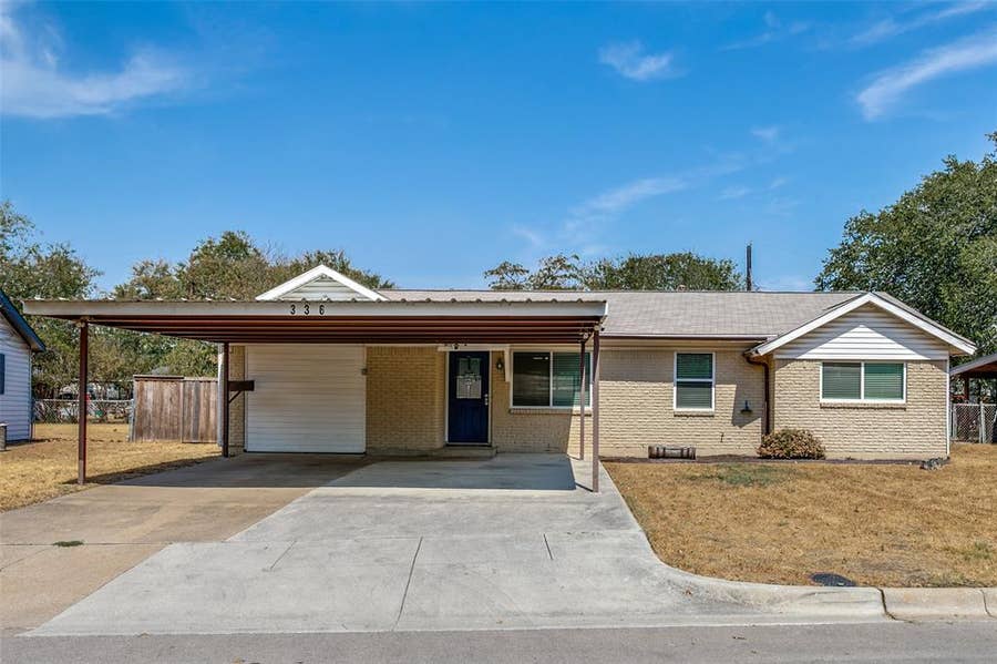 Property photo for 336 Saddle Trail, Saginaw, TX