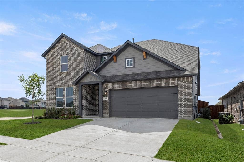 3103 Goldfinch Drive, Royse City, TX 75189 03. 3103 Goldfinch - Front (2)
