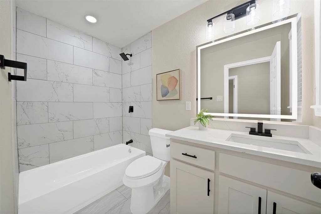 1715 Bradford Drive, Arlington, TX 76010 1715 Bradford Drive, Arlington, TX 76010