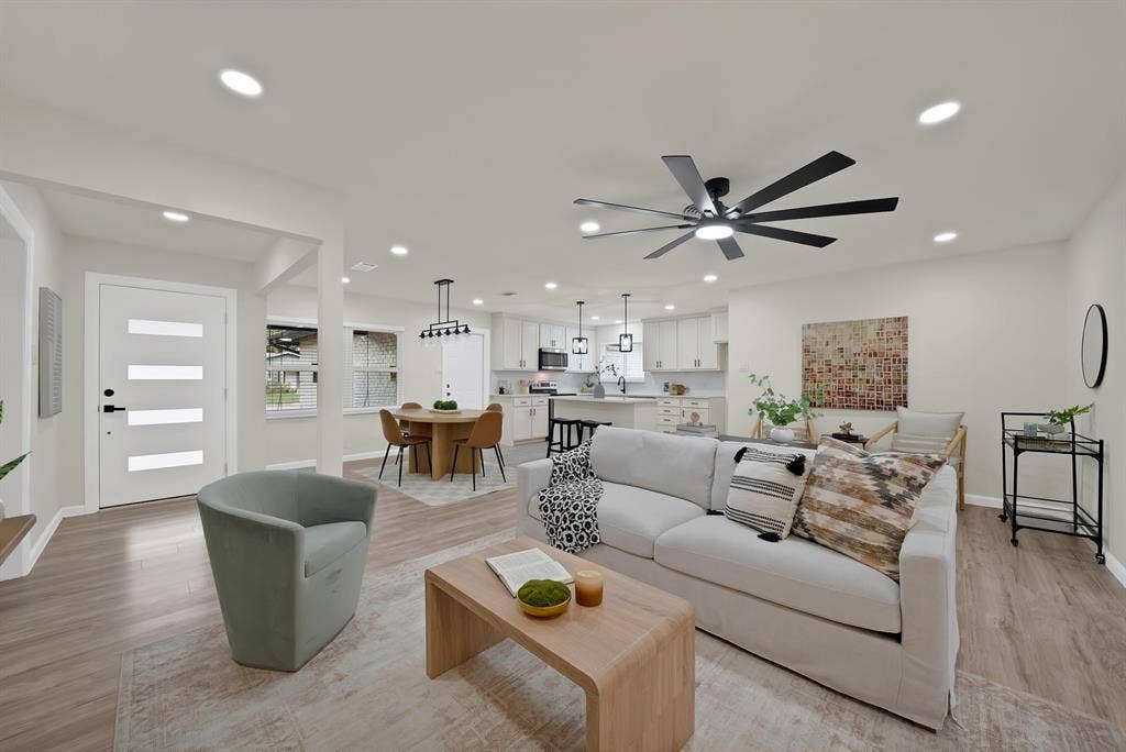 1715 Bradford Drive, Arlington, TX 76010 1715 Bradford Drive, Arlington, TX 76010