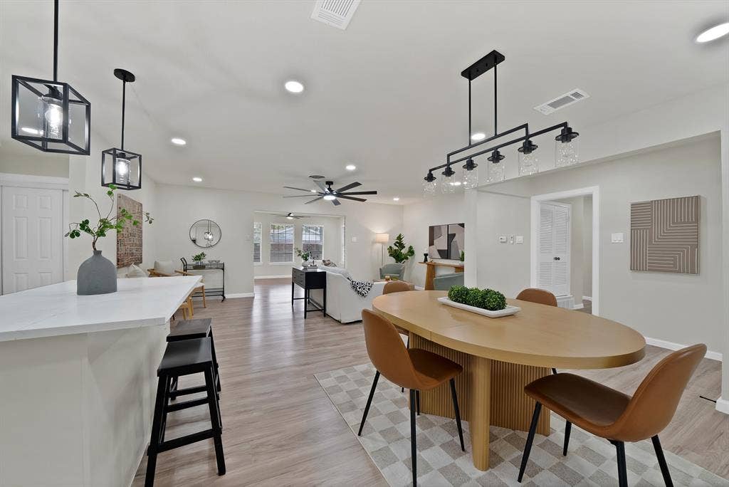 1715 Bradford Drive, Arlington, TX 76010 1715 Bradford Drive, Arlington, TX 76010