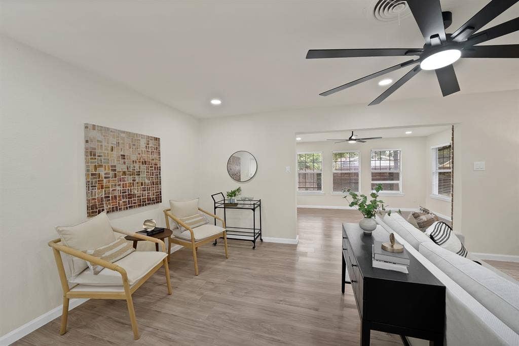1715 Bradford Drive, Arlington, TX 76010 1715 Bradford Drive, Arlington, TX 76010