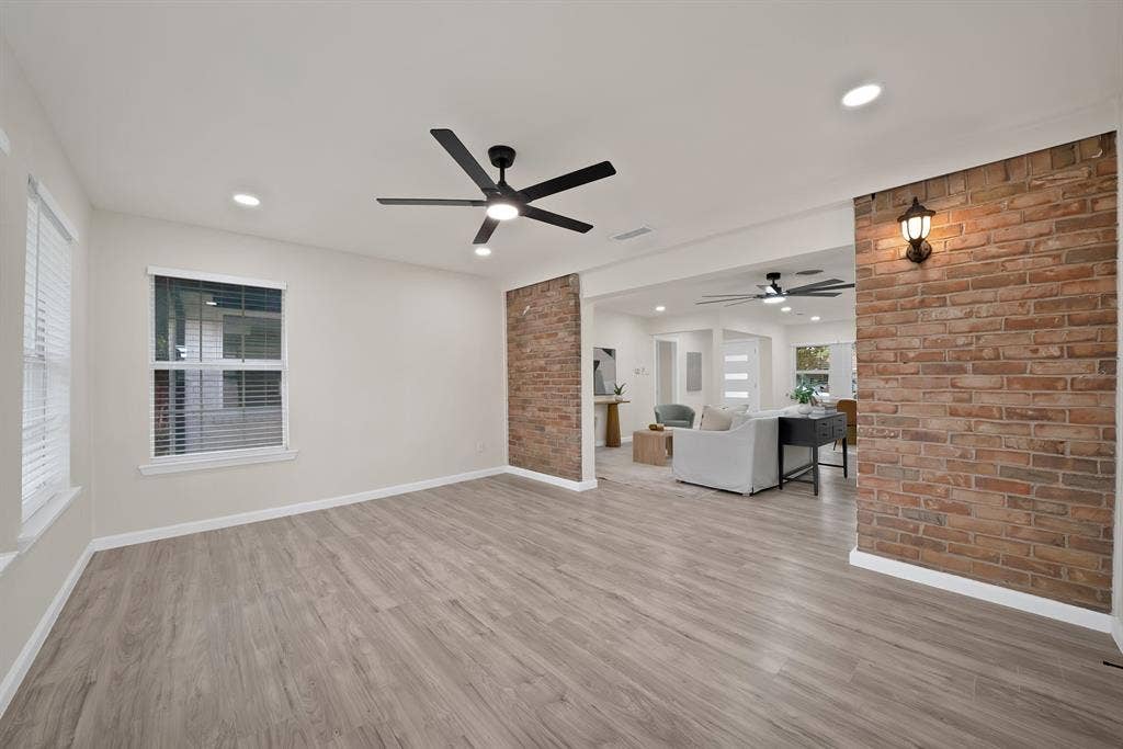 1715 Bradford Drive, Arlington, TX 76010 1715 Bradford Drive, Arlington, TX 76010