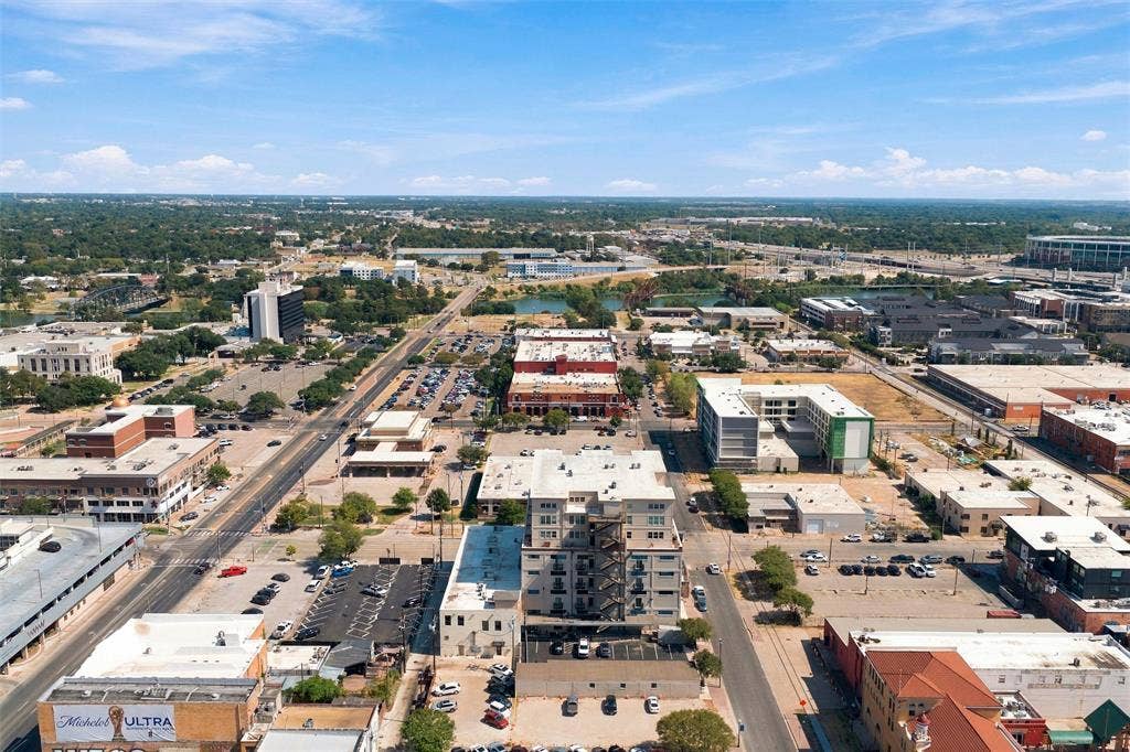 219 S 4th Street, #608, Waco, TX 76701 Additional content