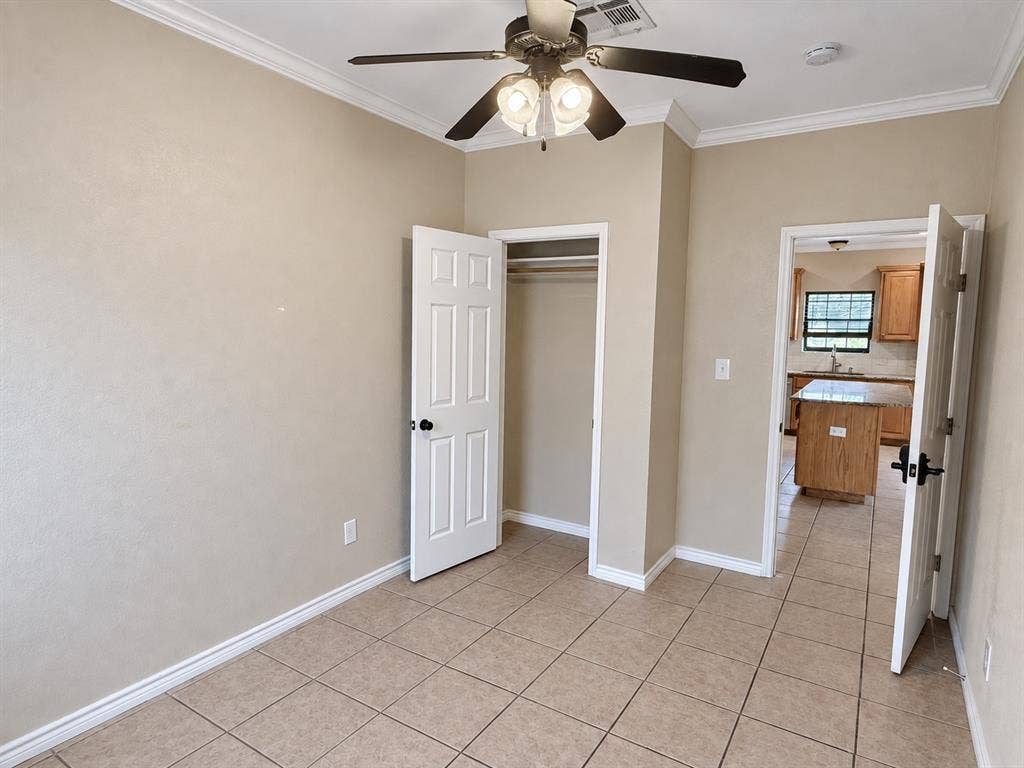 221 Gurley Lane, Waco, TX 76706 221 Gurley Lane, Waco, TX 76706