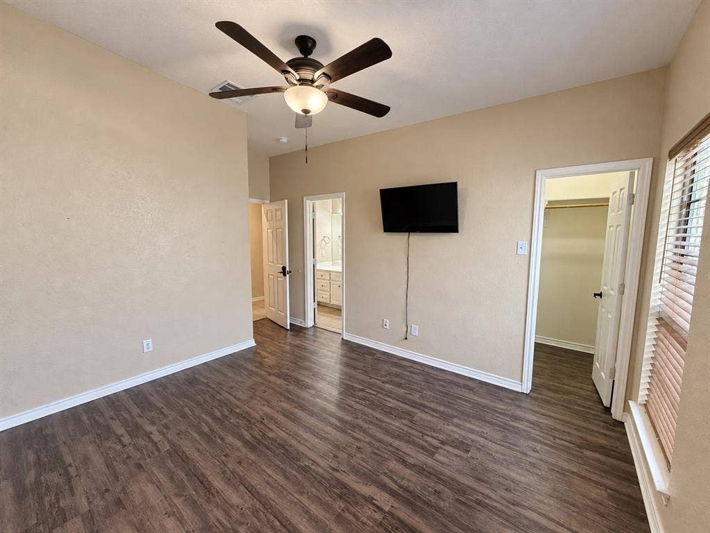 221 Gurley Lane, Waco, TX 76706 221 Gurley Lane, Waco, TX 76706