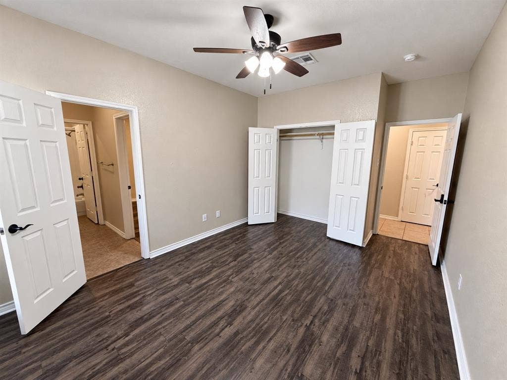 221 Gurley Lane, Waco, TX 76706 221 Gurley Lane, Waco, TX 76706