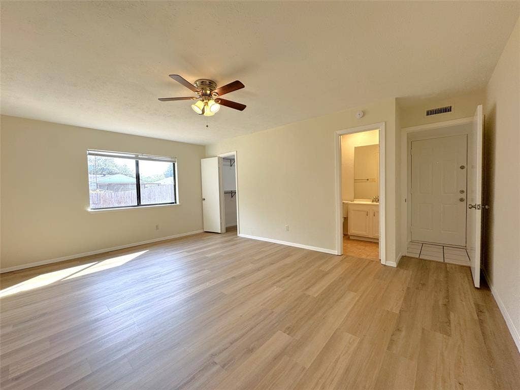 2525 Norway Drive, Garland, TX 75040 Large primary bedroom