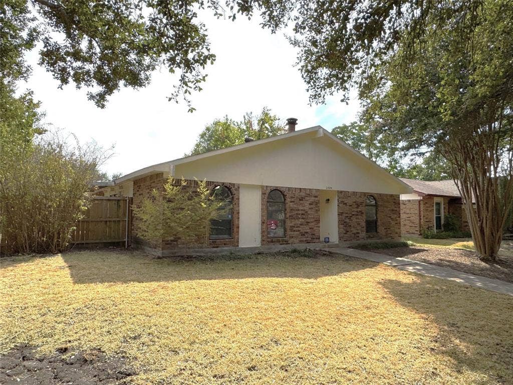 2525 Norway Drive, Garland, TX 75040 2525 Norway Drive