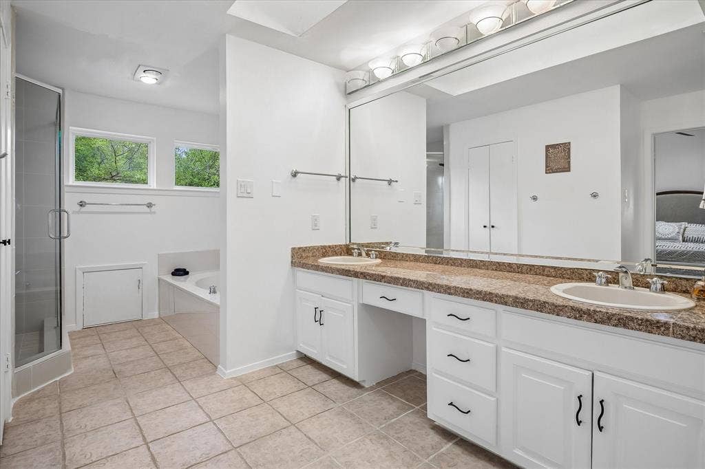 12466 Montego Plaza, Dallas, TX 75230