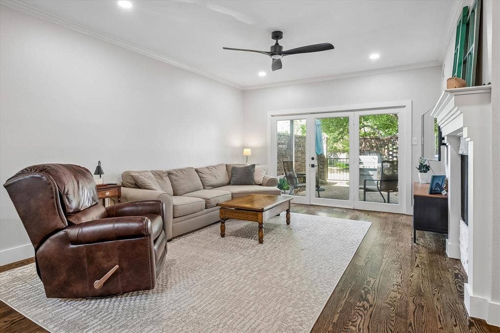 12466 Montego Plaza, Dallas, TX 75230