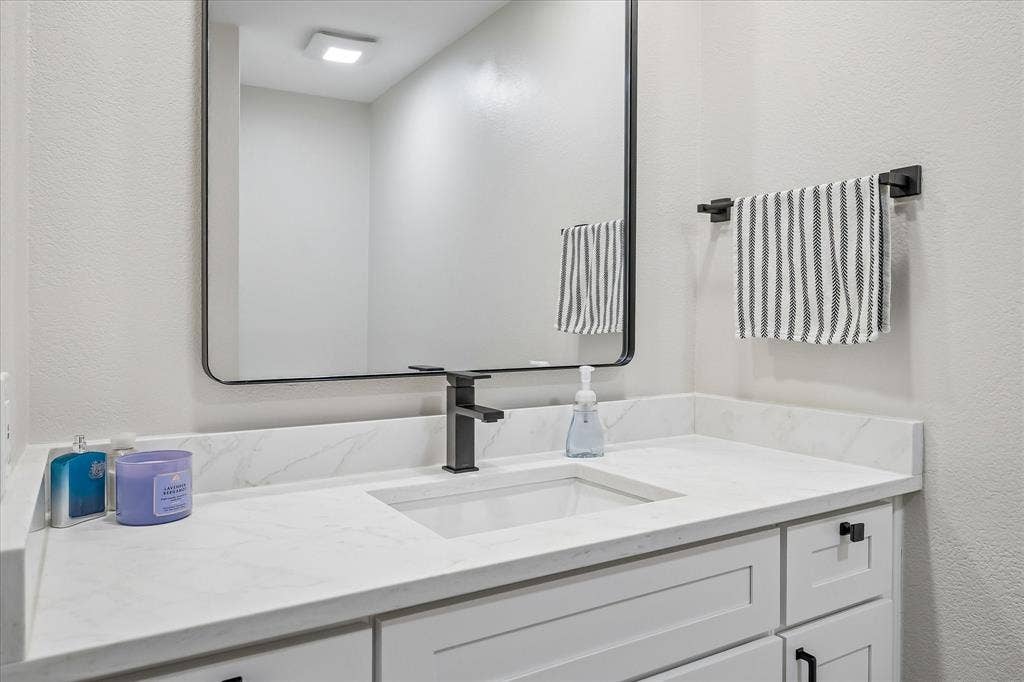 12466 Montego Plaza, Dallas, TX 75230