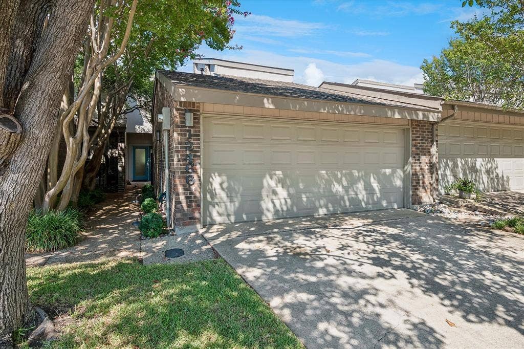 12466 Montego Plaza, Dallas, TX 75230