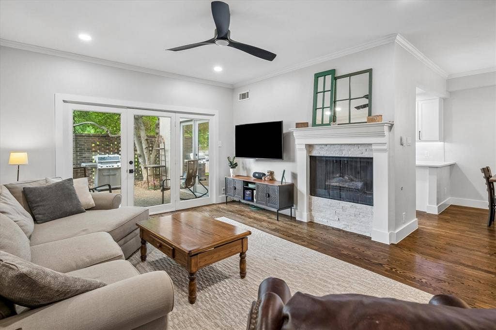 12466 Montego Plaza, Dallas, TX 75230
