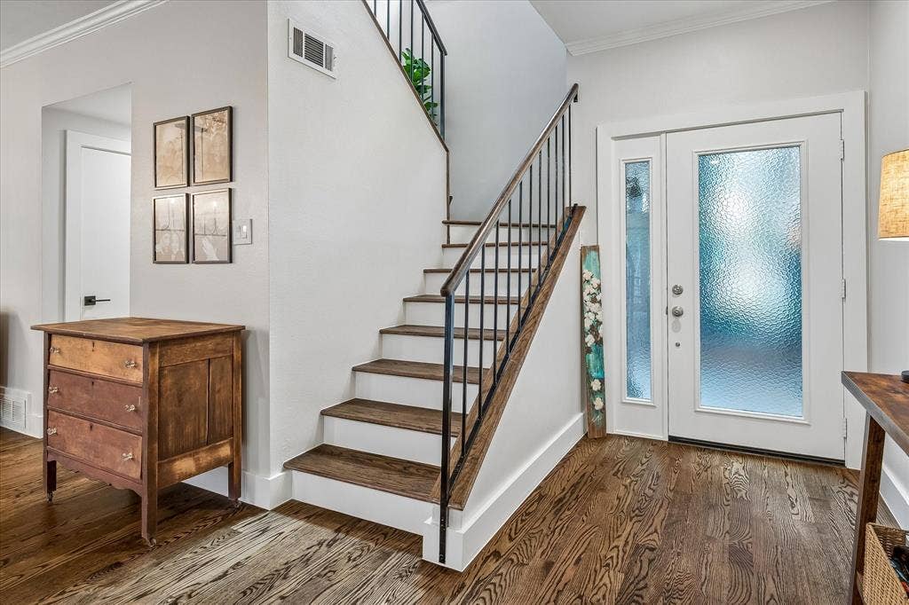 12466 Montego Plaza, Dallas, TX 75230