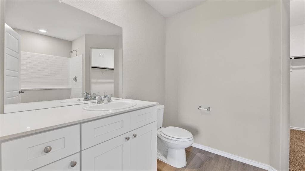 516 BABBLING BROOK Drive, Denton, TX 76259
