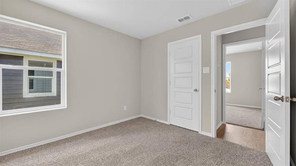 516 BABBLING BROOK Drive, Denton, TX 76259