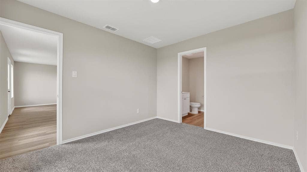 516 BABBLING BROOK Drive, Denton, TX 76259