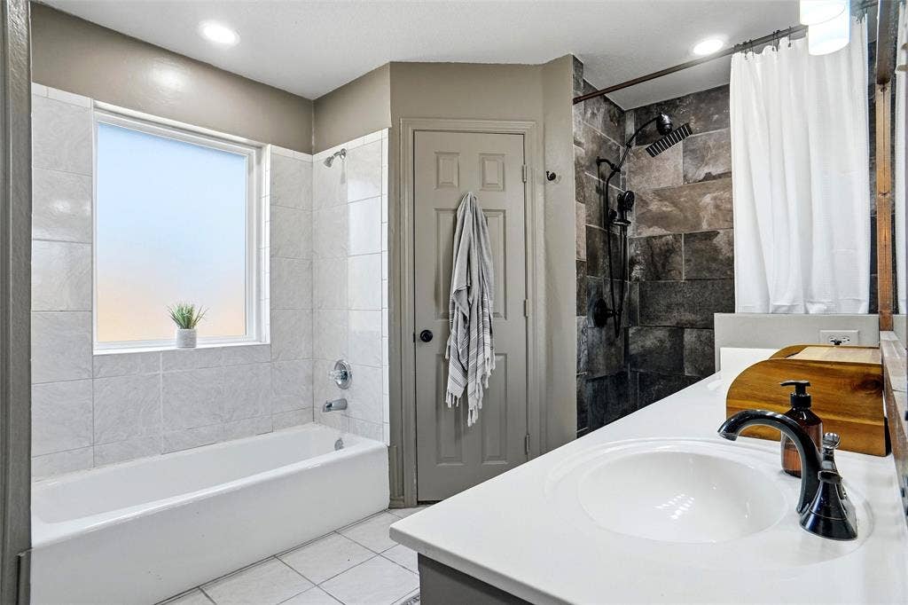 414 Madison Place, Ponder, TX 76259