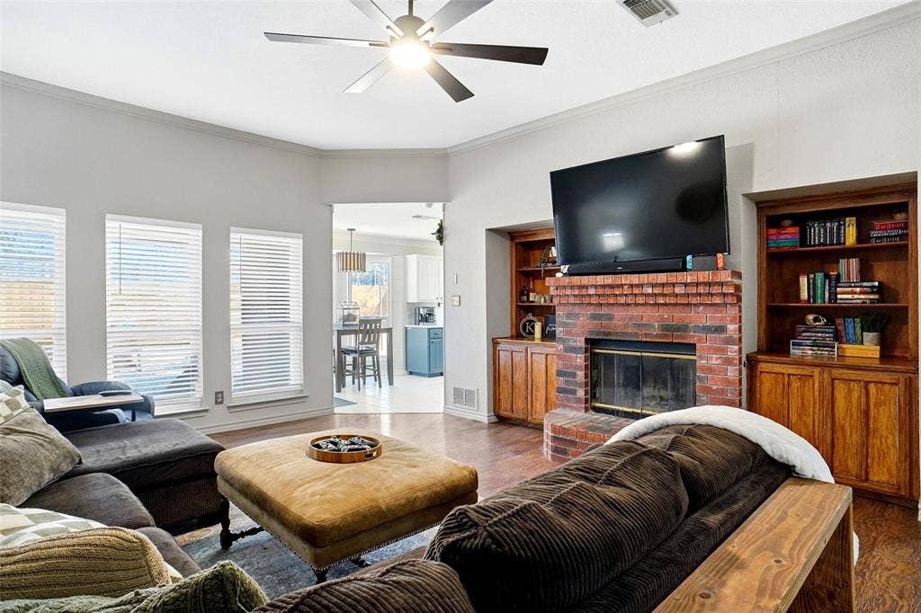 414 Madison Place, Ponder, TX 76259