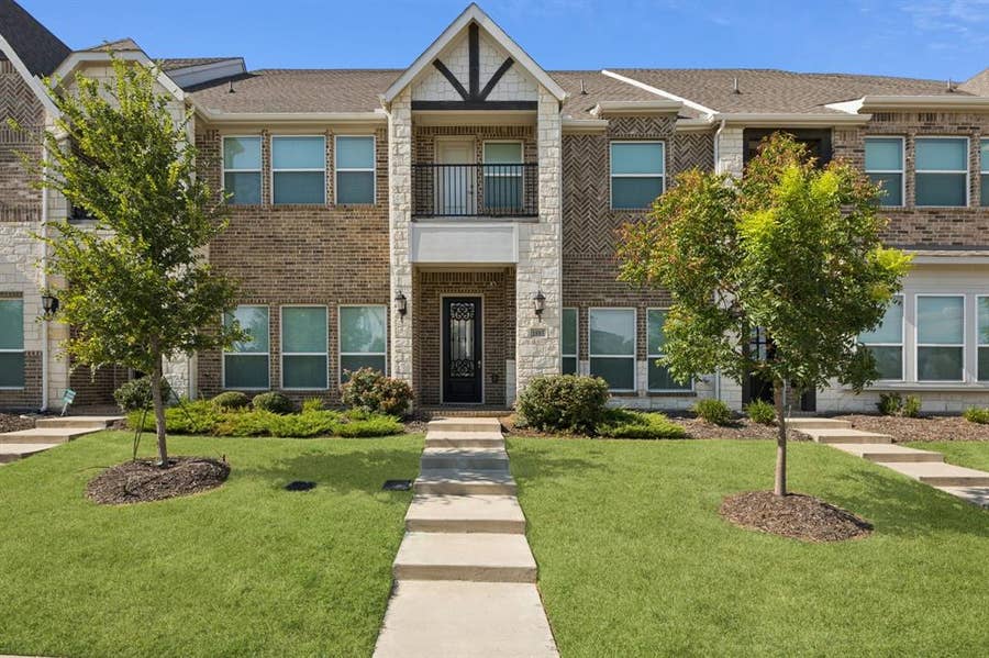 Property photo for 1885 Wittington Place, Farmers Branch, TX