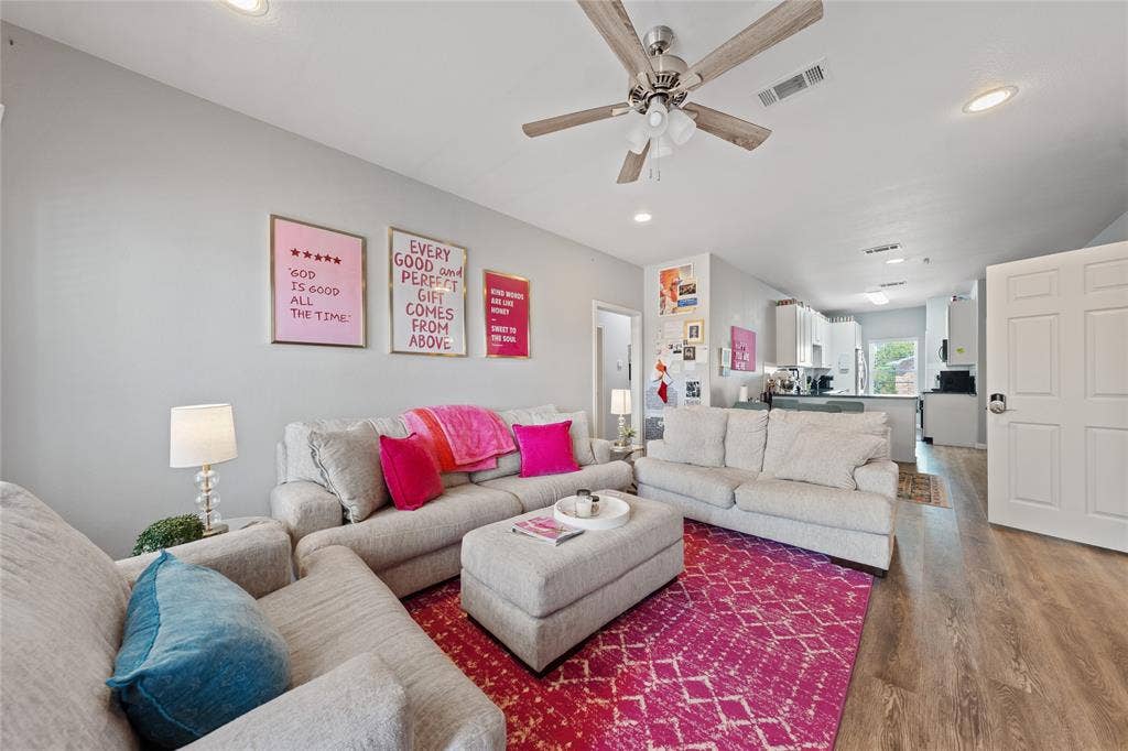 1303 James Avenue, Waco, TX 76706 1303 James Avenue, Waco, TX 76706